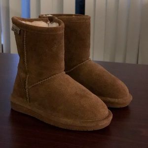 Toddler Bearpaw shearling boots, brand new, sz 8